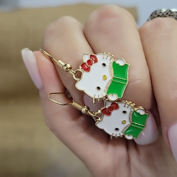 Hello Kitty Bookworm Drop Earrings - Picture 4 of 5